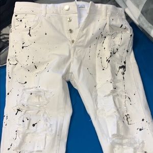 White Ripped Skinny Jeans.